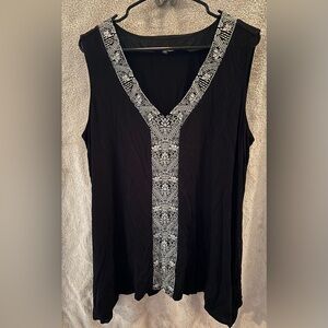 Adrianna Papell Elegant Black Sleeveless Top with Intricate Pattern 2X